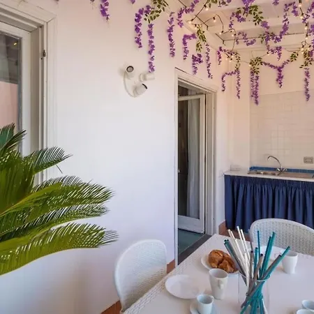 Demetra Amalfi