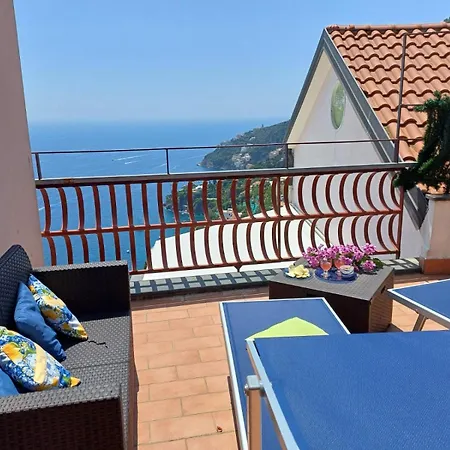 Demetra Apartment